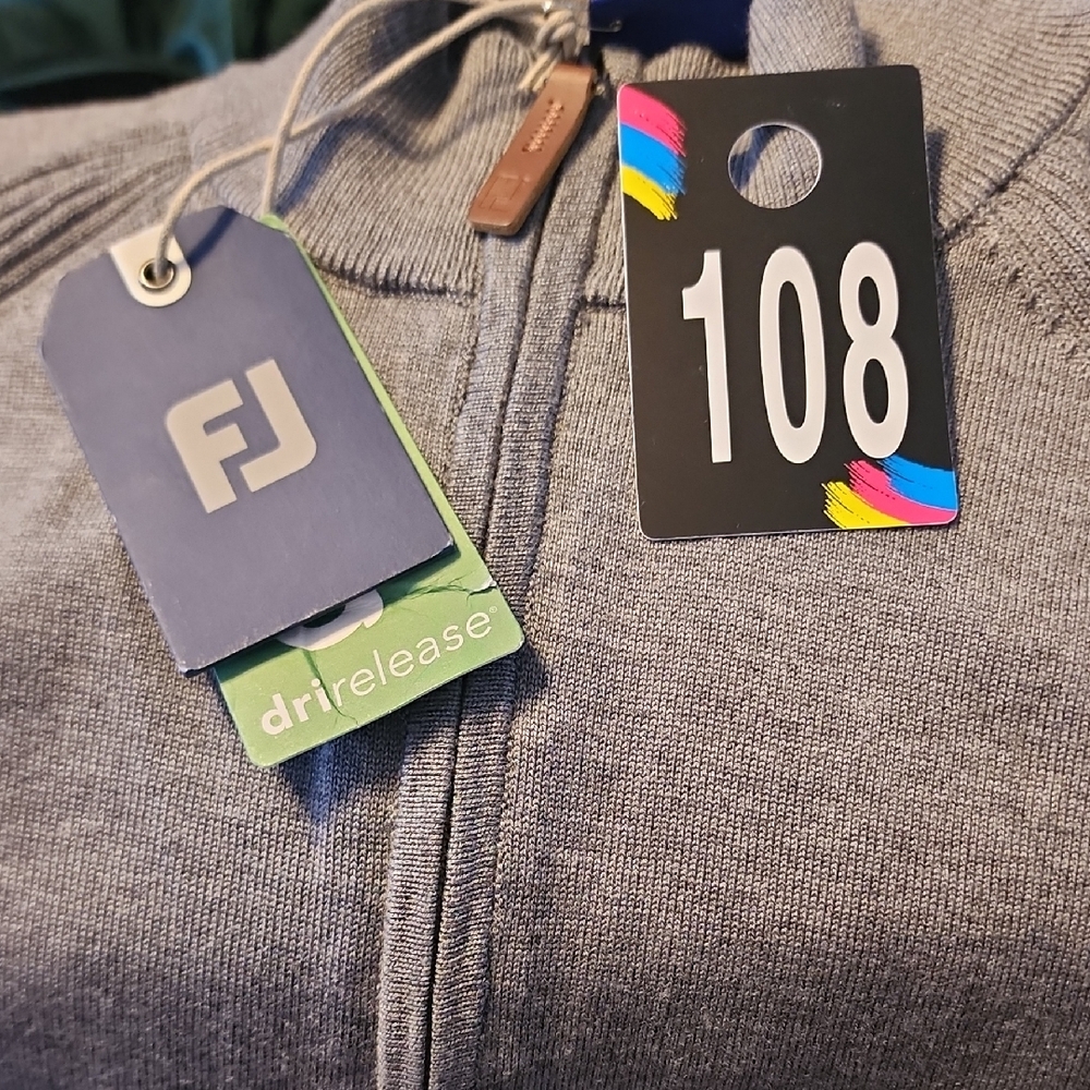 #108...NWT FootJoy Charcoal 1/4 Zip Sweater...Large
